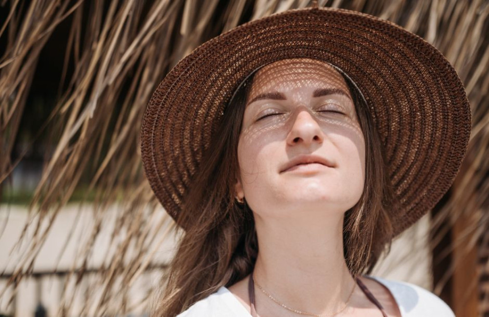 Hoe verzorg je je huid na een dag op het strand in de zomer van 2026