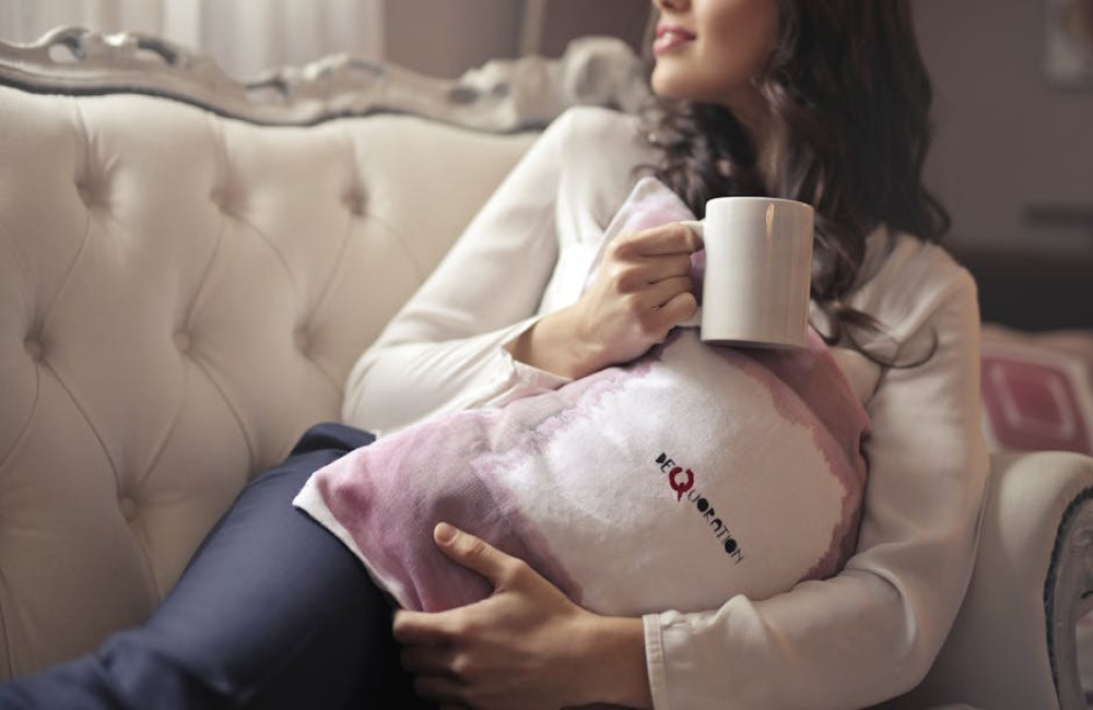 Hoe maak je een minimalistische capsule wardrobe met comfortabele loungewear